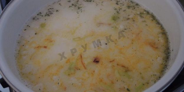 сырный суп с куриными фрикадельками