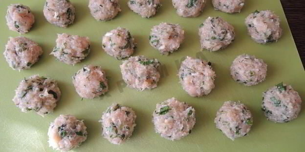 сырный суп с куриными фрикадельками