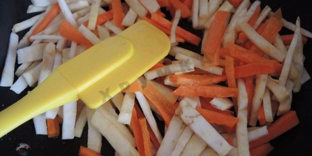 сырный суп с куриными фрикадельками