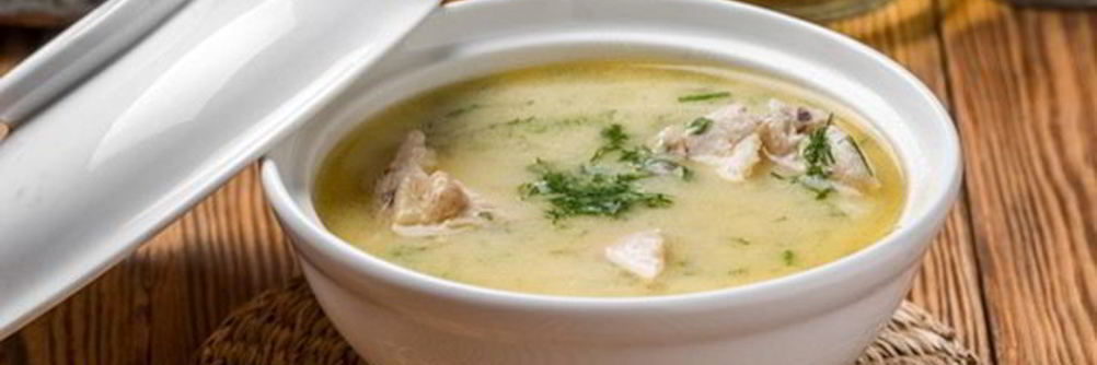 Сырный суп с курицей и зеленью