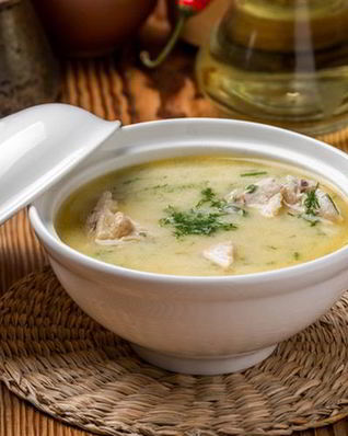 Сырный суп с курицей и зеленью