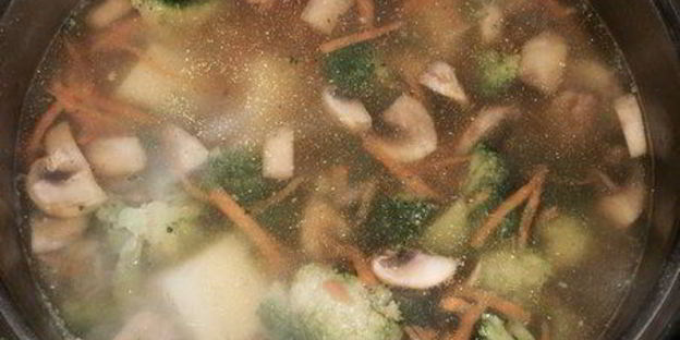 сырный суп с шампиньонами и брокколи