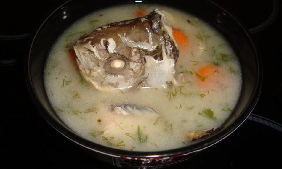 Рецепт фирменной ухи с манкой