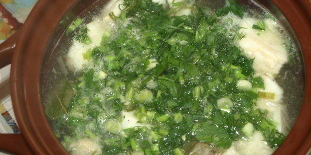 хитрая уха на курином бульоне