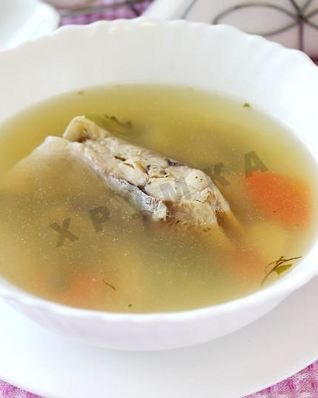 Рыбный суп уха из карася