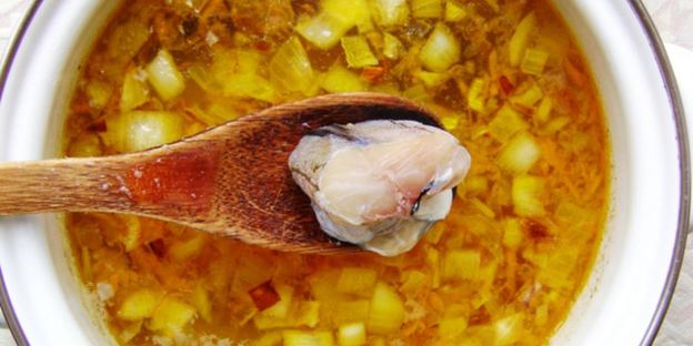 уха из минтая