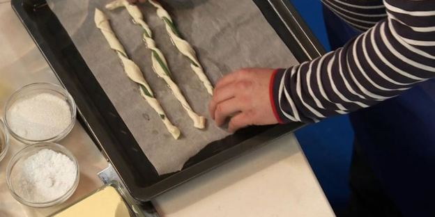 уха из стерляди с копченой форелью