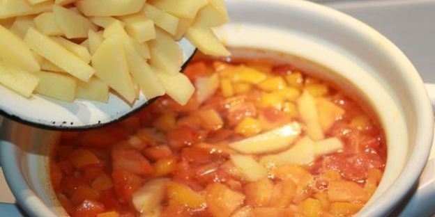 уха с форелью