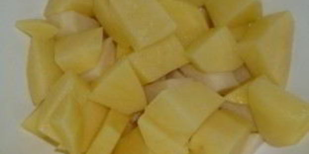 уха с пшеном и картошкой