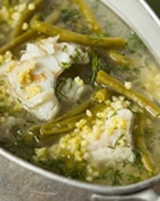 Уха с пшеном, зеленой фасолью и водкой