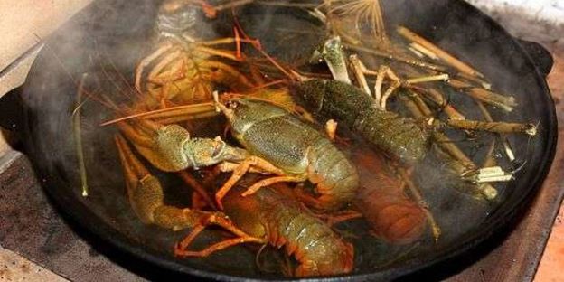 уха с речной рыбы