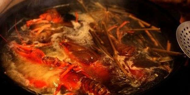 уха с речной рыбы