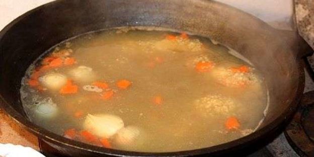 уха с речной рыбы