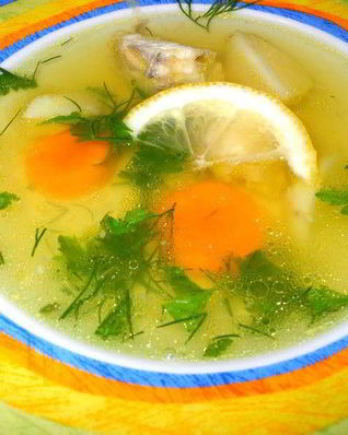 Уха с шафраном из осетра