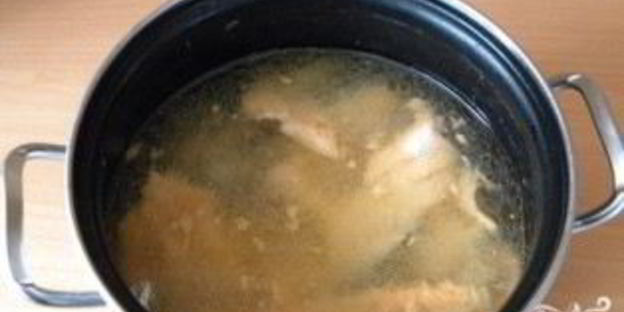 уха с яйцом