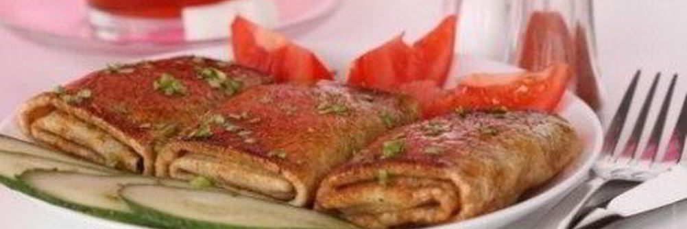 Блинные конвертики с курицей