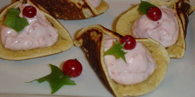 блинчики арабские с творожно-клубничной начинкой