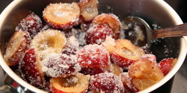 блинчики со сливами