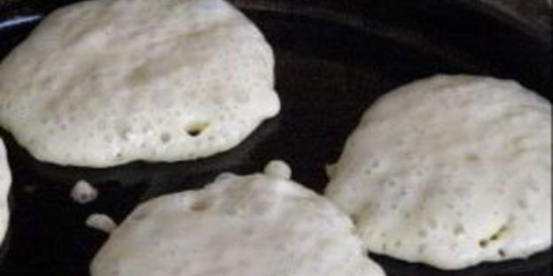 блины на дрожжах толстые