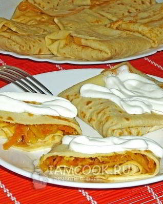 Блины на рассоле с тушеной капустой