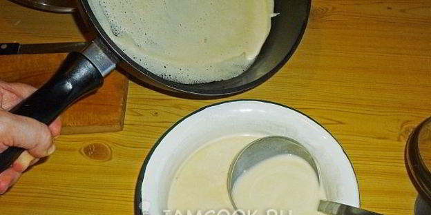 блины на рассоле с тушеной капустой