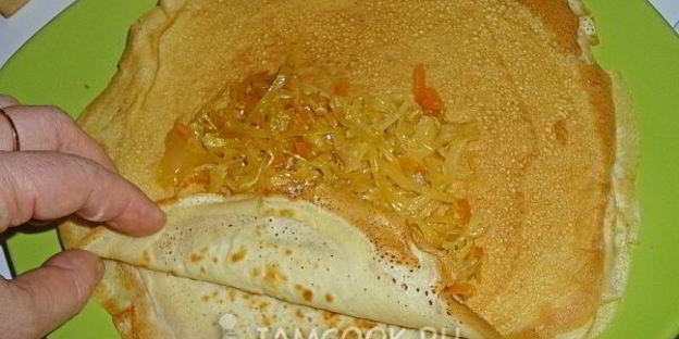 блины на рассоле с тушеной капустой