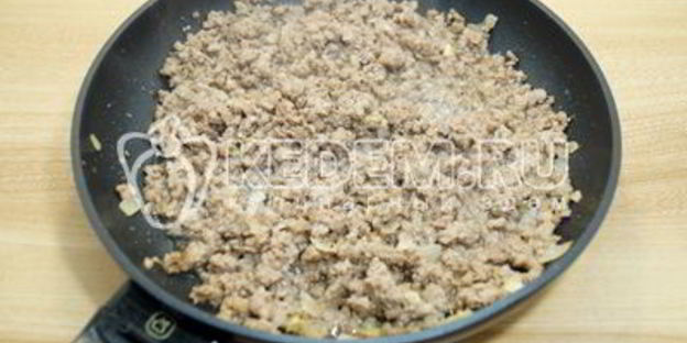 блины с фаршем и морковью по-корейски