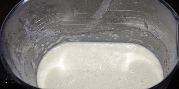 блины с пряными и пьяными грушами