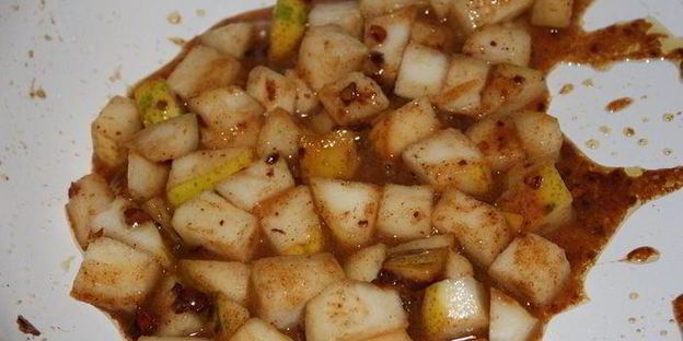 блины с пряными и пьяными грушами