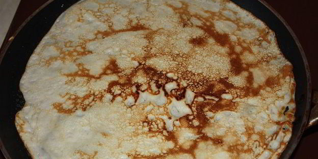 блины с пряными и пьяными грушами