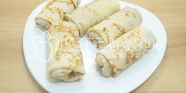 фаршированные блины с колбасой и грибами