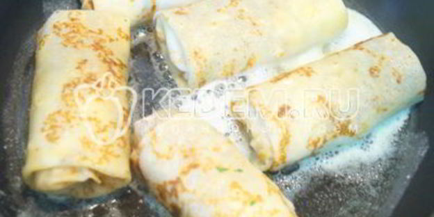 фаршированные блины с колбасой и грибами