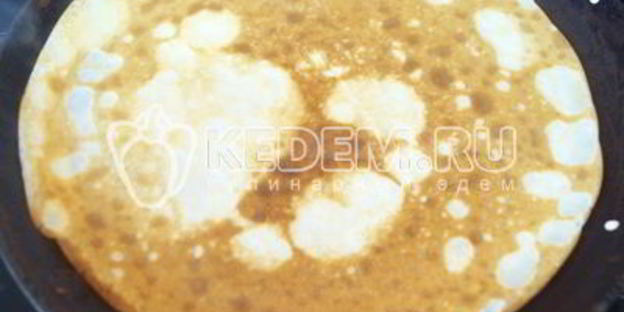 фаршированные блины с колбасой и грибами