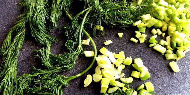 французские блинчики с красной рыбкой