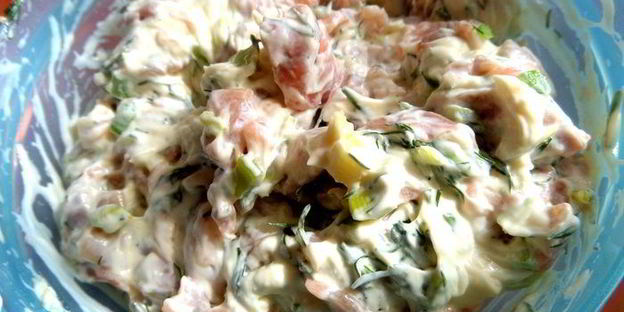 французские блинчики с красной рыбкой