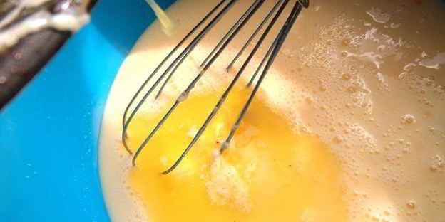 французские блинчики с красной рыбкой