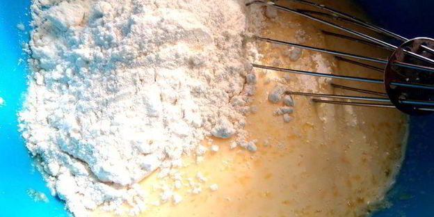 французские блинчики с красной рыбкой