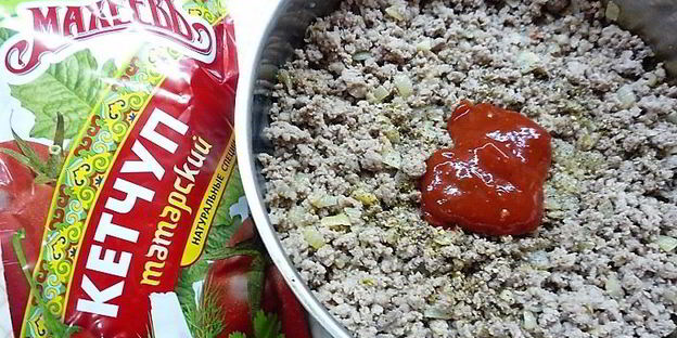 кукурузные блинчики с начинкой болоньез