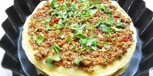 кукурузные блинчики с начинкой болоньез