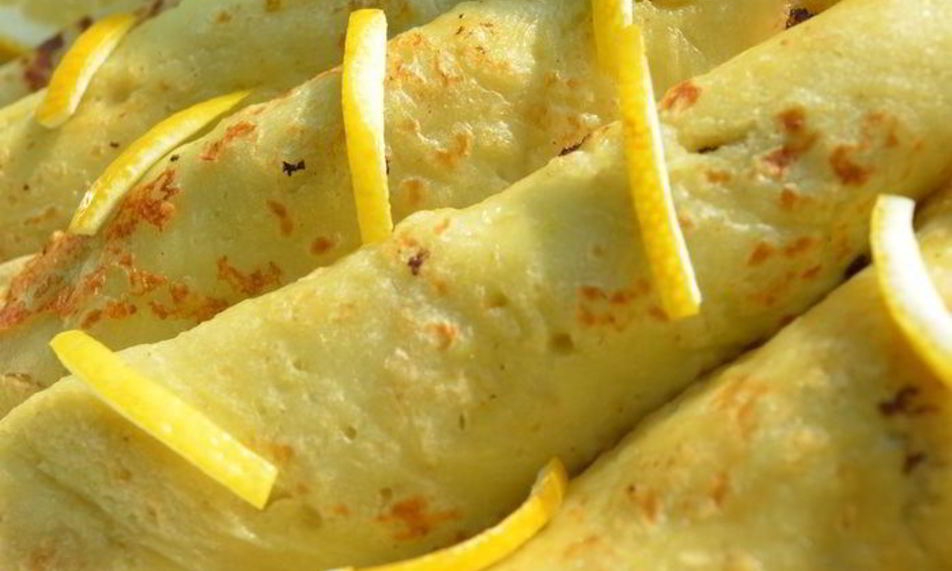 Рецепт манных блинов с банановой начинкой