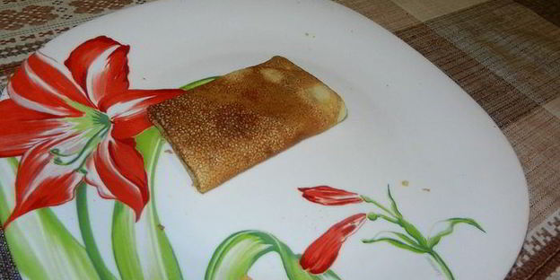 сырные блинчики с творожно-малиновой начинкой