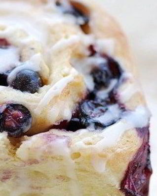 Булочки с черникой