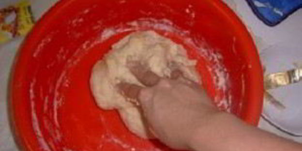 булочки с колбасой