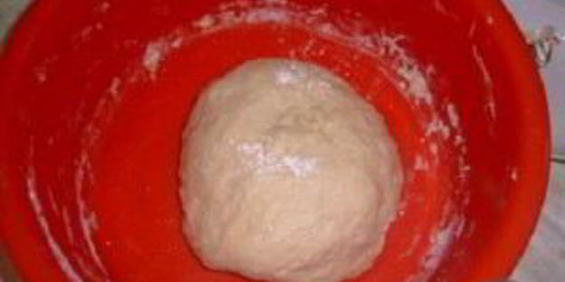 булочки с колбасой