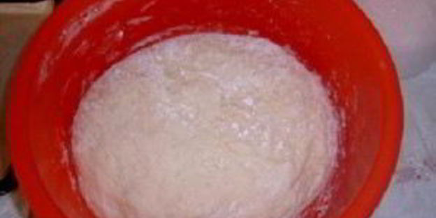 булочки с колбасой