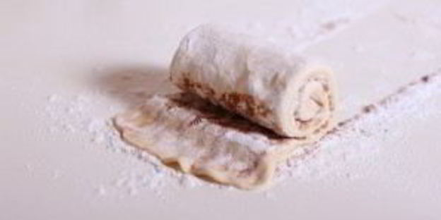 булочки с корицей из готового дрожжевого теста