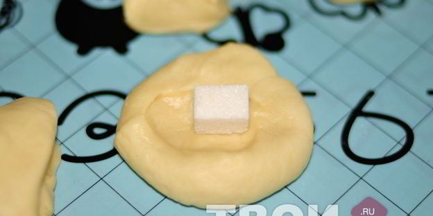 булочки с сахаром