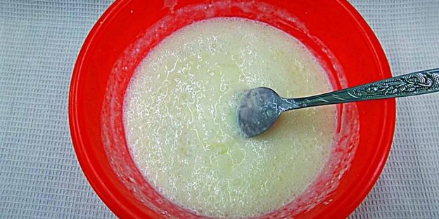 булочки с яйцами и зеленью на простокваше