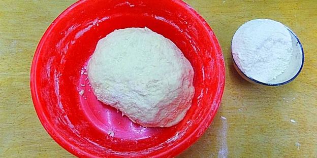 булочки с яйцами и зеленью на простокваше