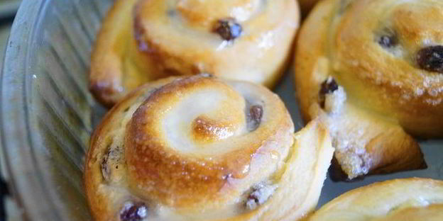 булочки-улитки с начинкой из творожного сыра